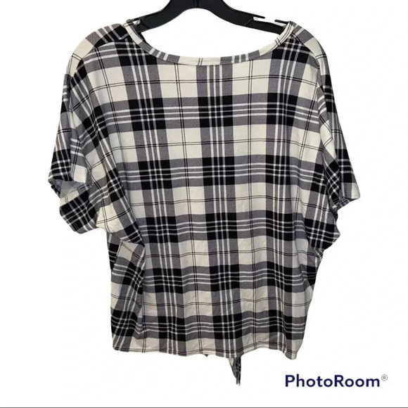 LEXINGTON LAVENUE - Picture 4 of 4